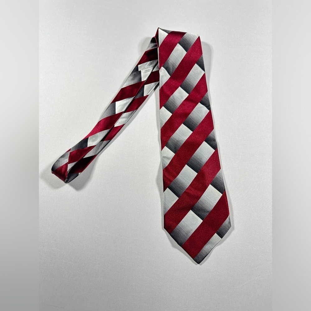 Men’s Italian Bachrach Silk Necktie​​​​